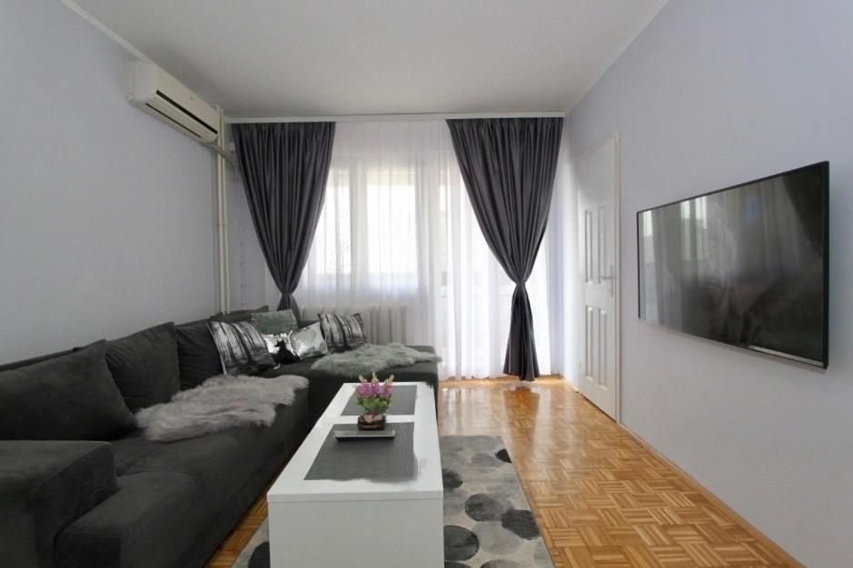 Cezar Apartment Белград Екстер'єр фото